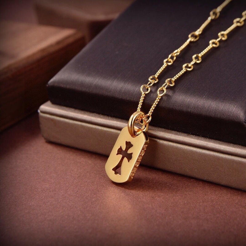 Ch**me He**ts necklaces